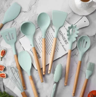 Kit 12 Utensílios De Cozinha Em Silicone E Cabo De Madeira